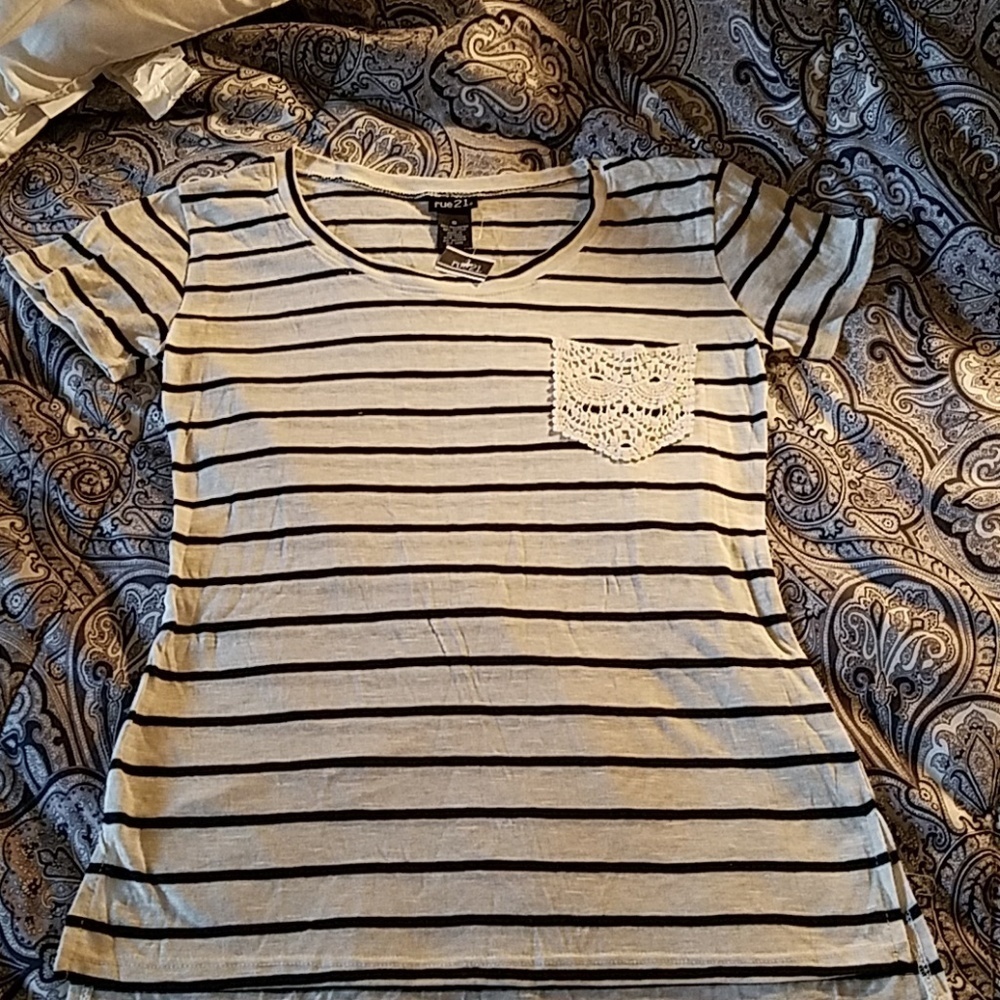 rue 21 Striped Black & Cream Top